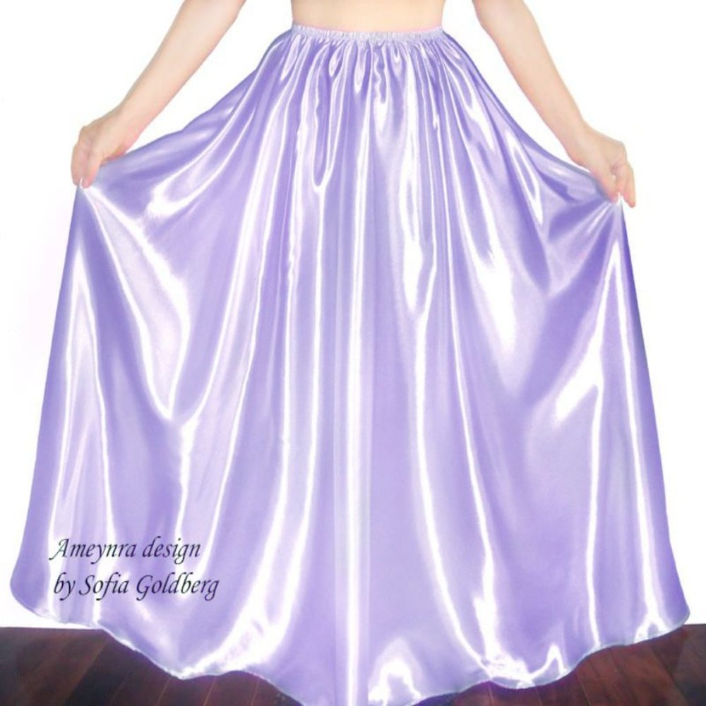 Light lavender Satin Maxi Skirt. long. New, elegant. Size S